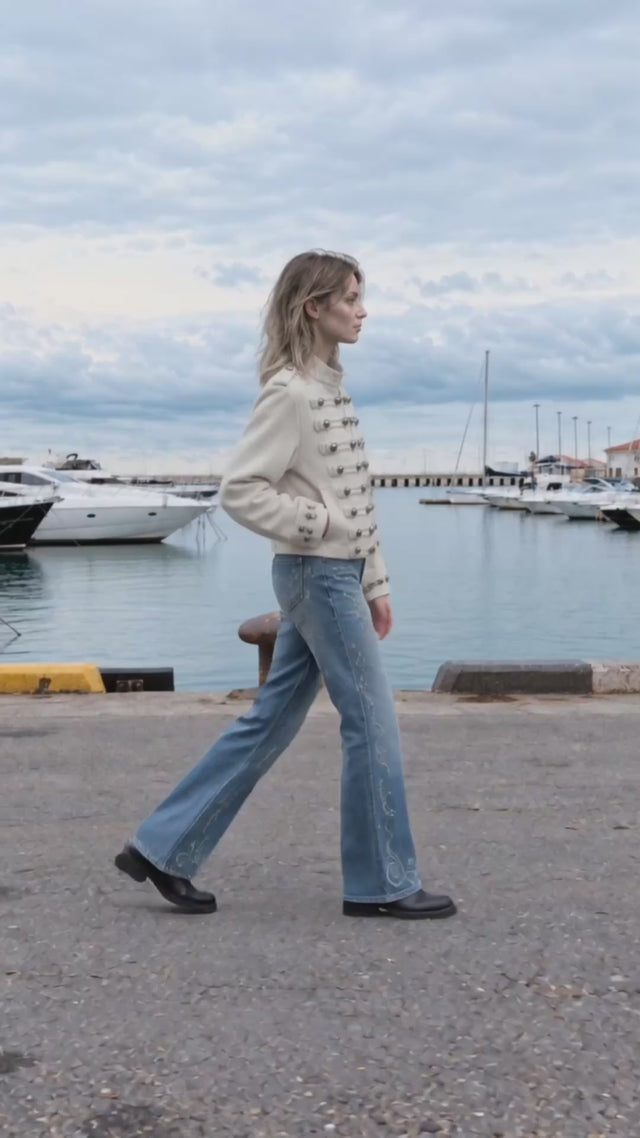 Ad video: walking fit1.mov (added by the ERP from the ad creative library)