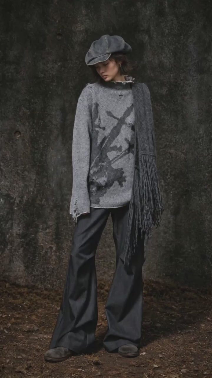 Ad video: ILNya Nieternite Nifutur Distressed Sword Graphics High-Neck Sweater _2_.mov (added by the ERP from the ad creative library)
