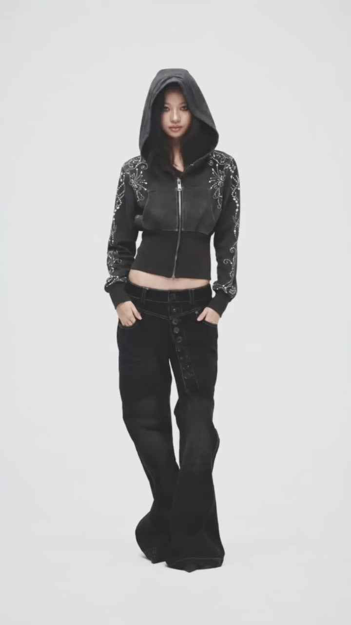 Ad video: FAYCHUI Spiral Gem Studded Cropped Zip-Up Hoodie _3_.mov (added by the ERP from the ad creative library)