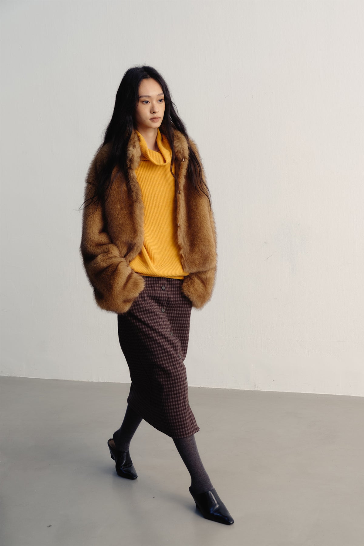 LVETONG Ombre Two-Tone Faux Fur Jacket