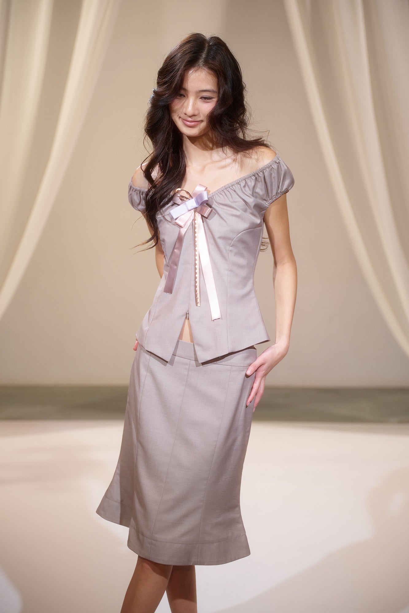 IVETONG Bow Tie Off-Shoulder Top & Flared Skirt Set