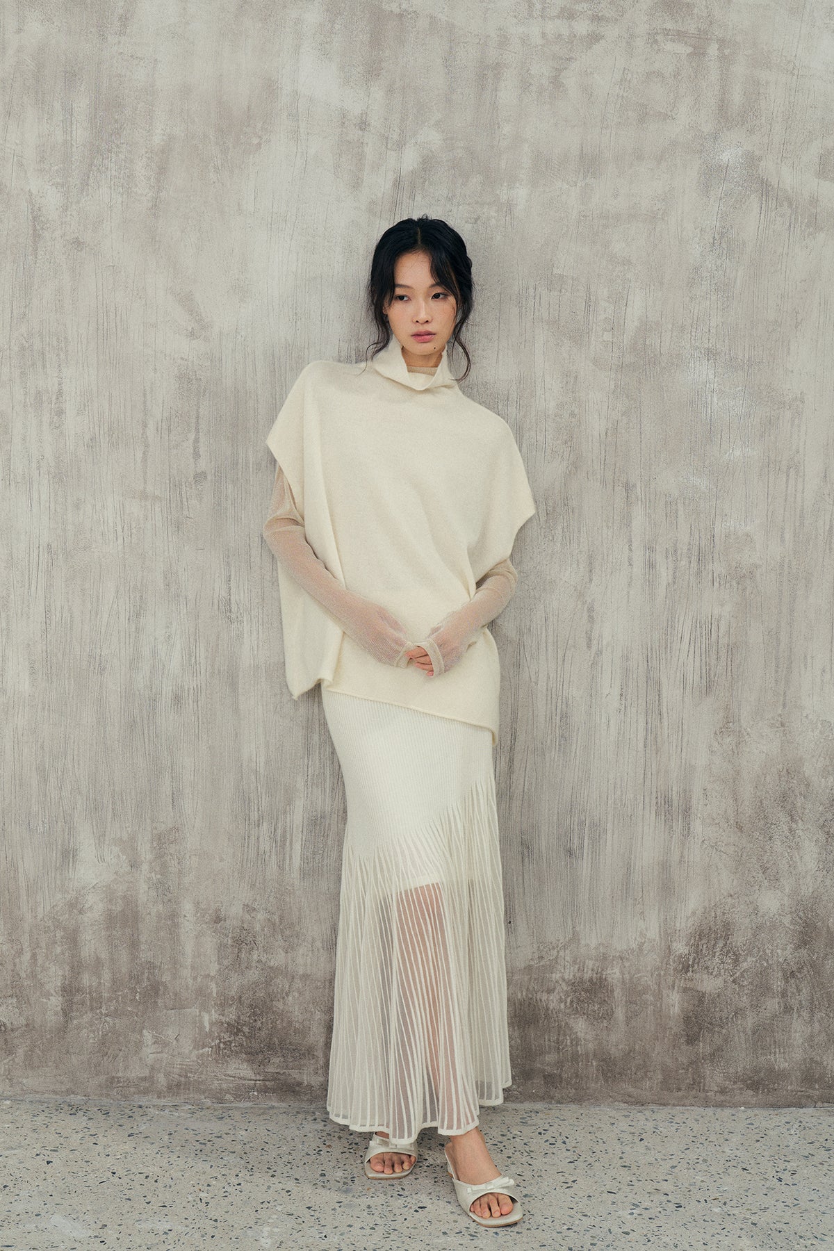 SAME FLOW Spliced Pleated High-Waist Maxi Skirt