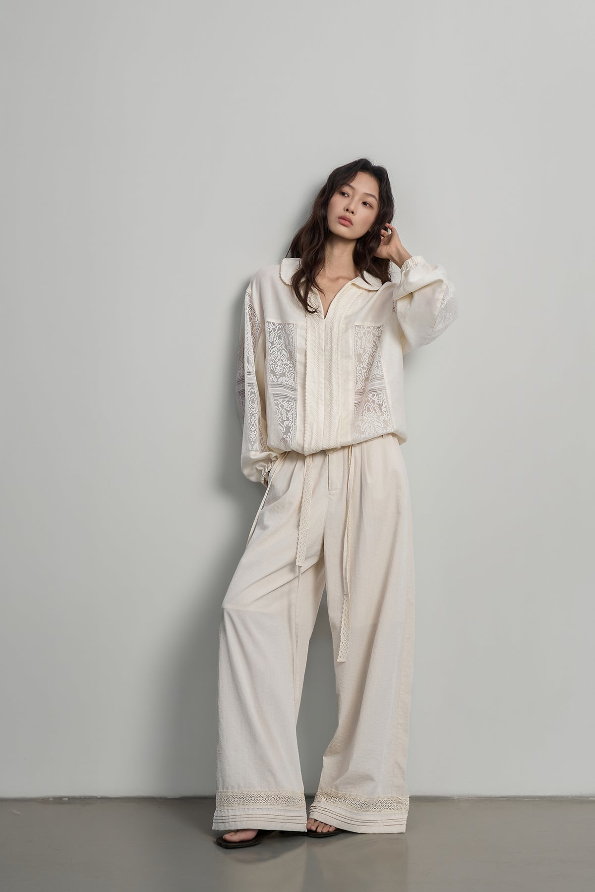 SAME FLOW Sheer Lace-Spliced Shirt