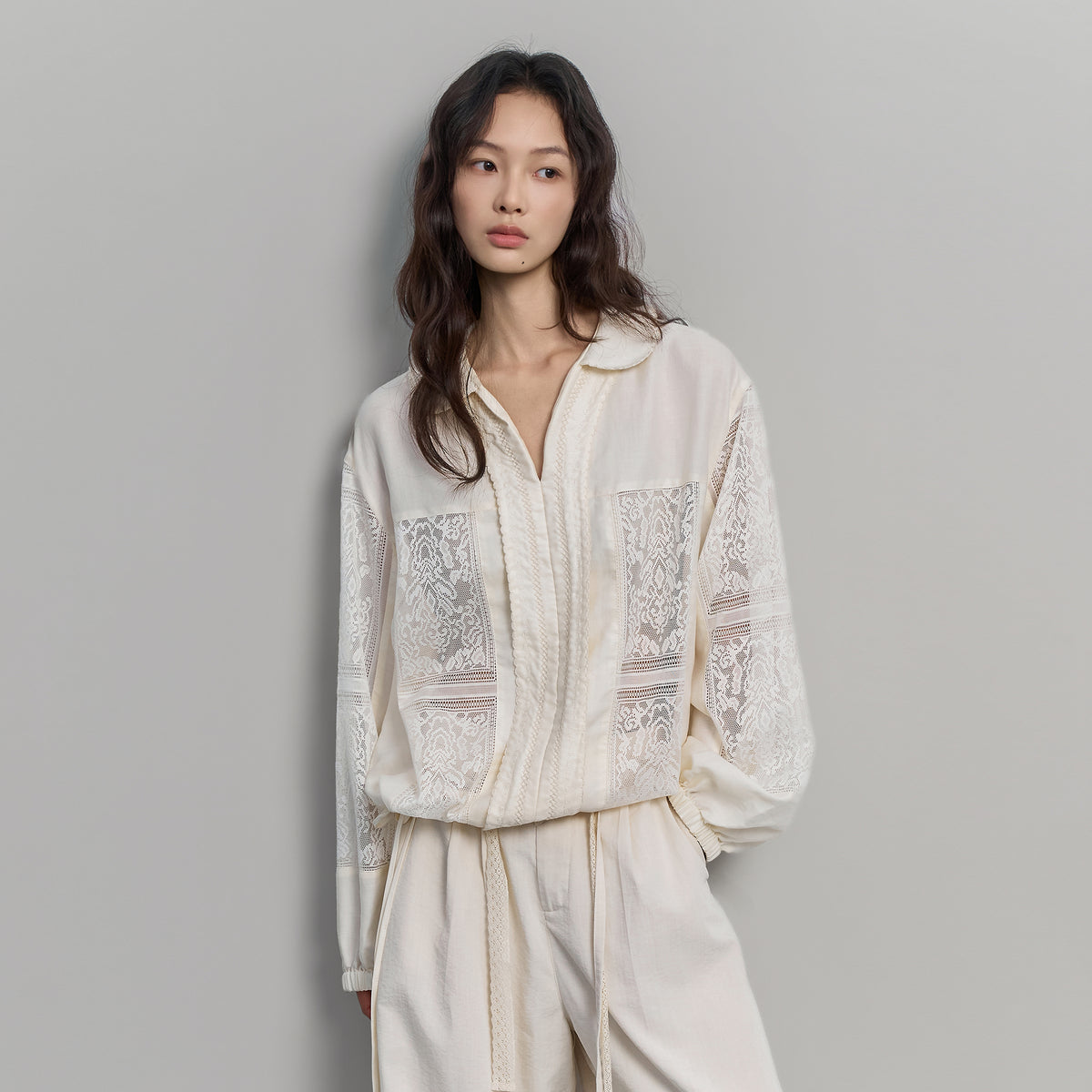 SAME FLOW Sheer Lace-Spliced Shirt