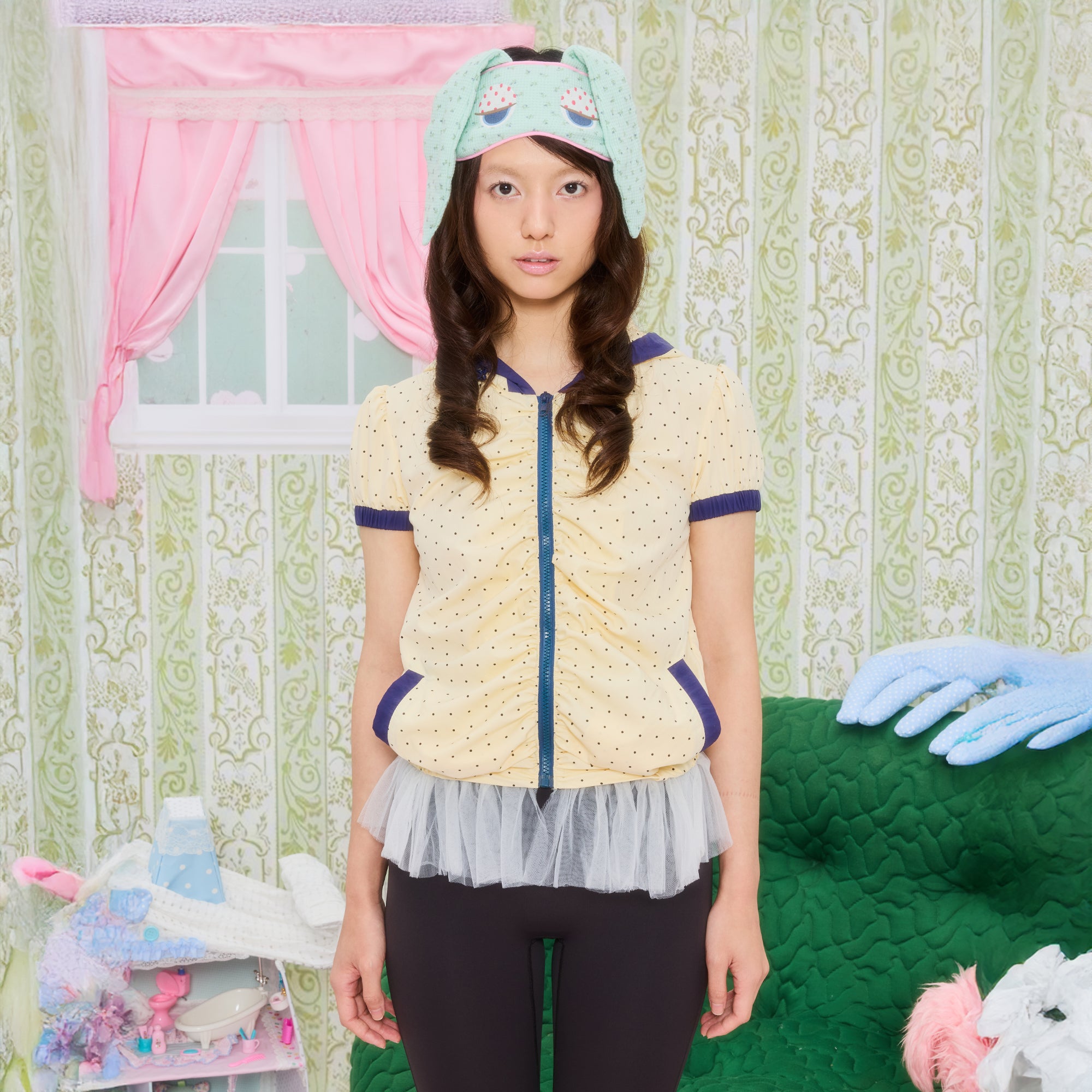 UNSOCIAL NIGHT Polka Dot Short-Sleeve Zip-Up Hoodie