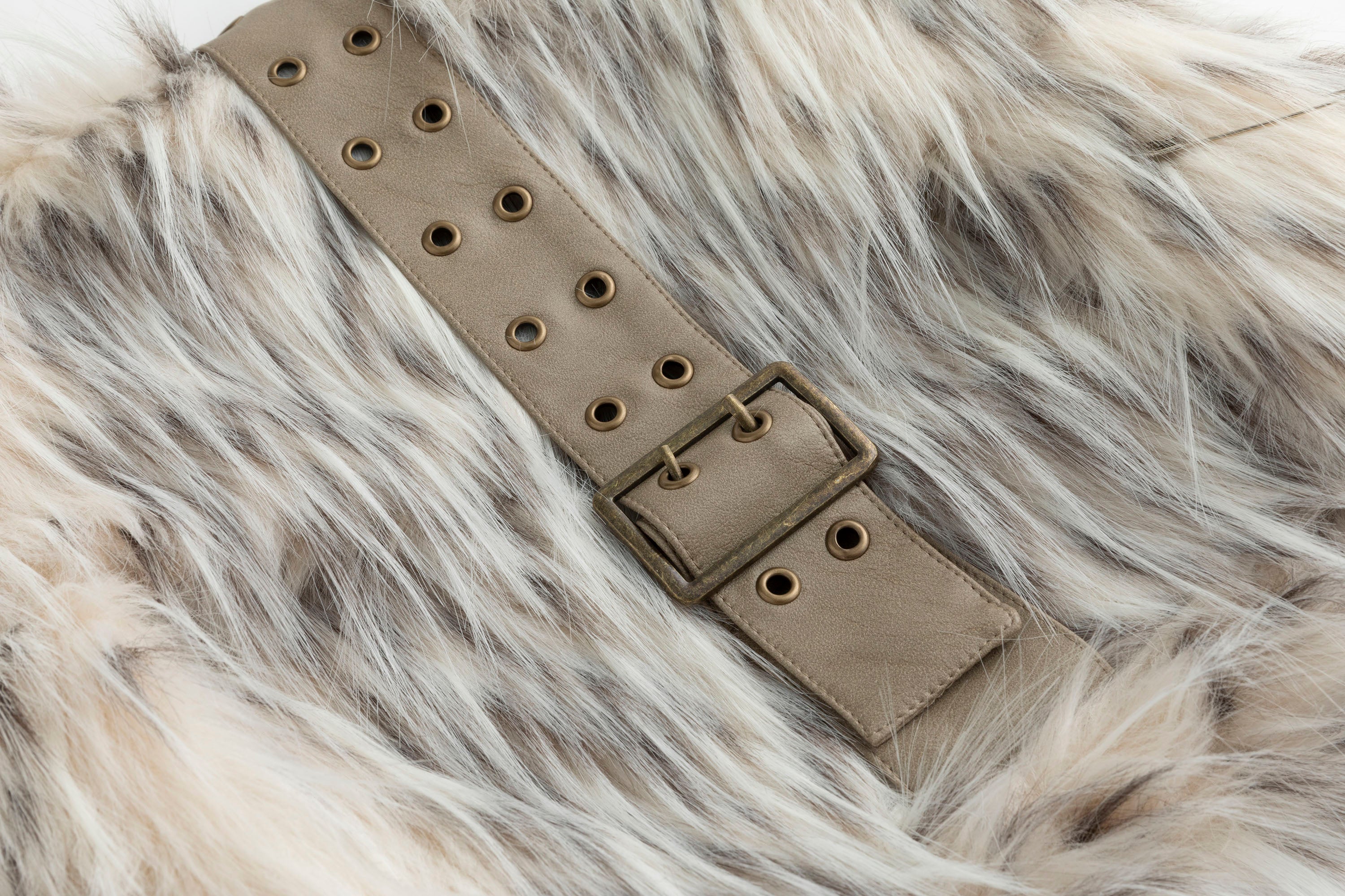 CESTNOUS Fuzzy Faux Fur Crossbody Bag